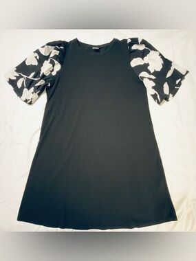 Chicos Black Shift T-Shirt Dress with Floral Puff Sleeves Size 3 (XL)